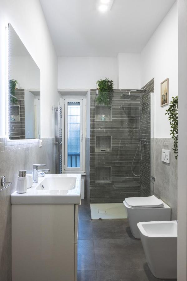 Cozy Flat With Terrace At Trastevere Train Station Appartement *